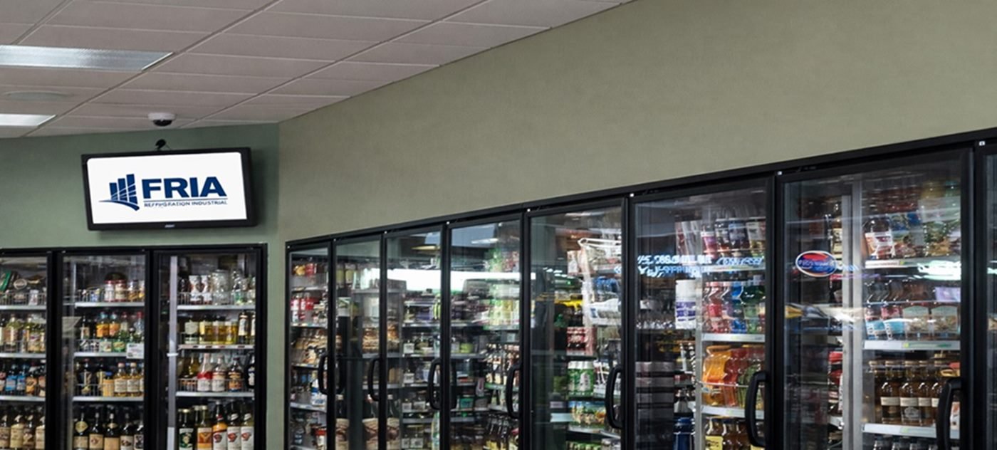 Cámara reach-in comercial con puertas de cristal para exhibición y conservación de bebidas y alimentos